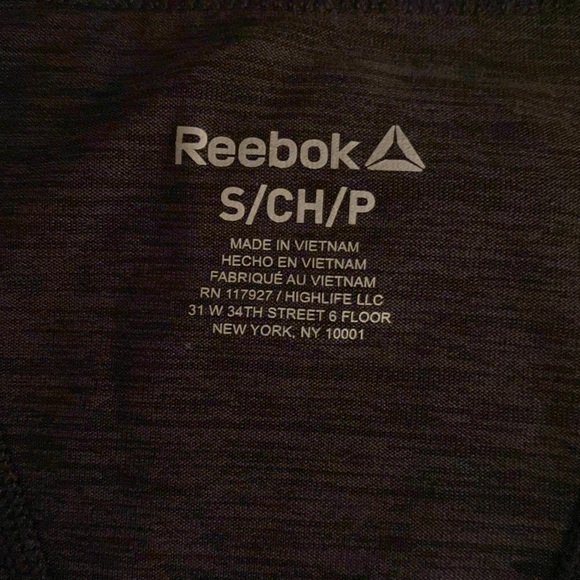 Like new Reebok Workout Top - Picture 3 of 3